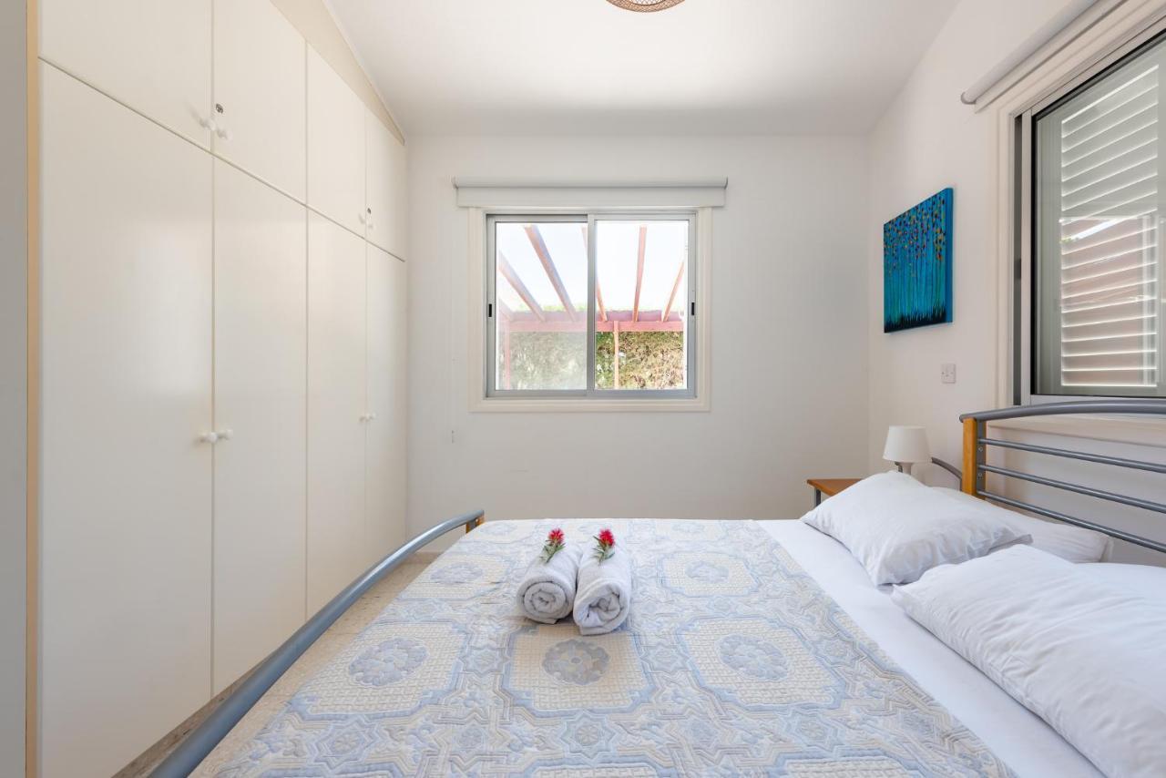 Bungalow Casa Bella By Ezoria Villas Kólpos tón Korallíon Eksteriør bilde