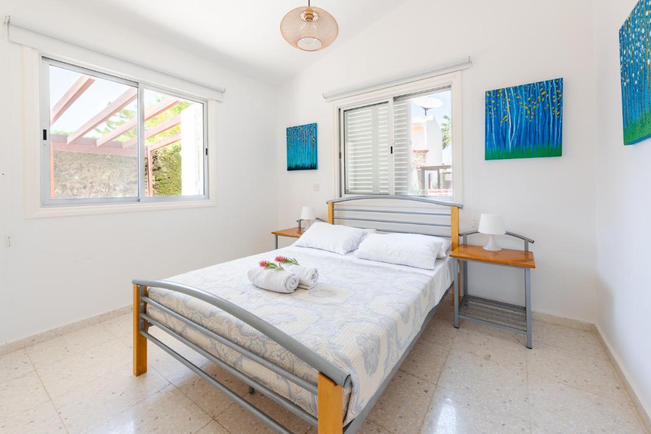 Bungalow Casa Bella By Ezoria Villas Kólpos tón Korallíon Eksteriør bilde