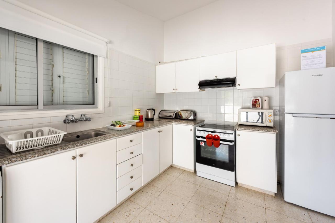 Bungalow Casa Bella By Ezoria Villas Kólpos tón Korallíon Eksteriør bilde