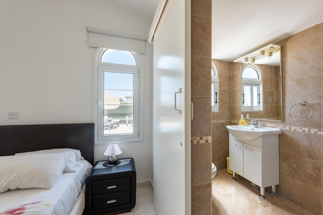 Bungalow Casa Bella By Ezoria Villas Kólpos tón Korallíon Eksteriør bilde